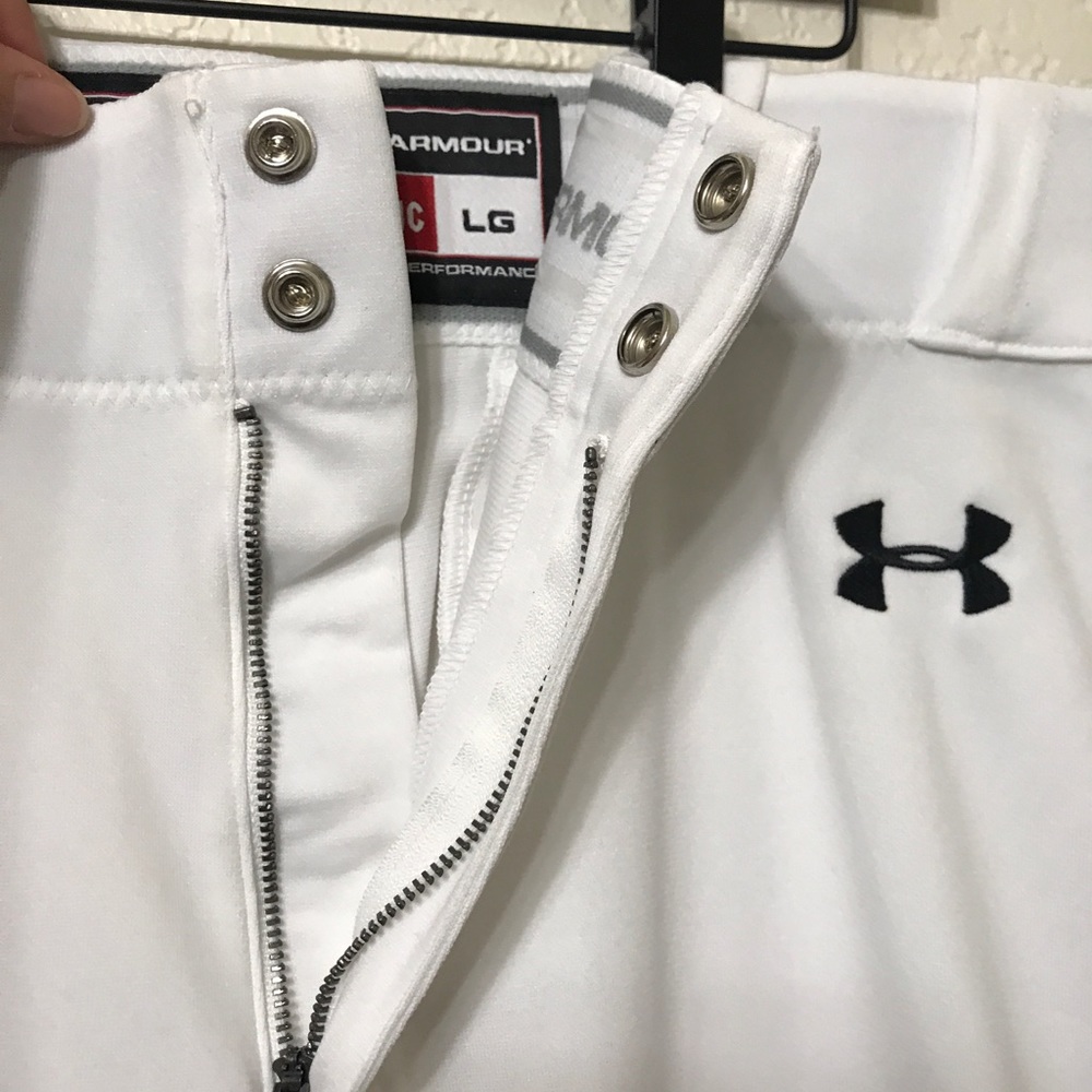 UA under armor athletic bottoms White